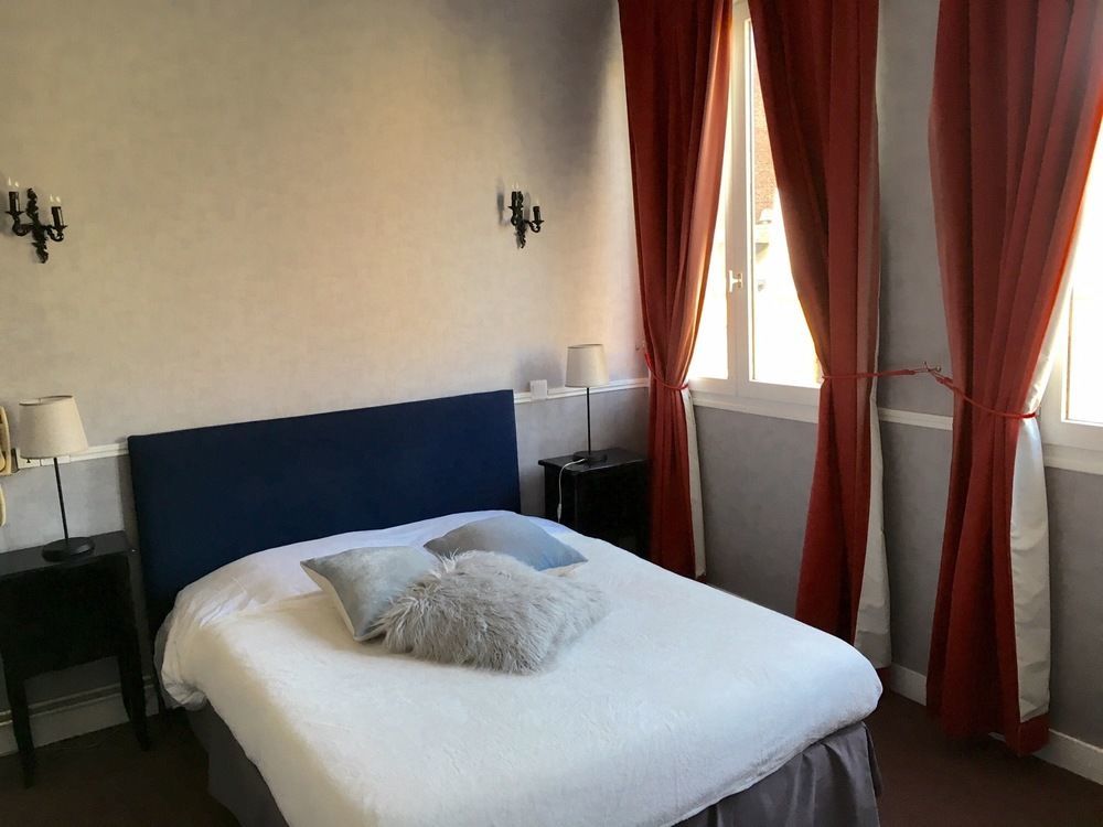 Hotel Des Carmes - روان المظهر الخارجي الصورة
