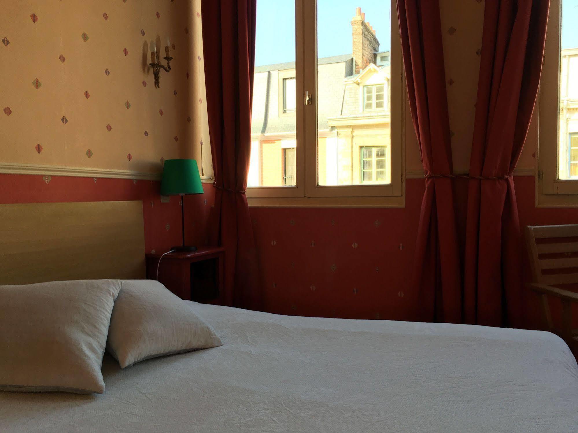 Hotel Des Carmes - روان المظهر الخارجي الصورة